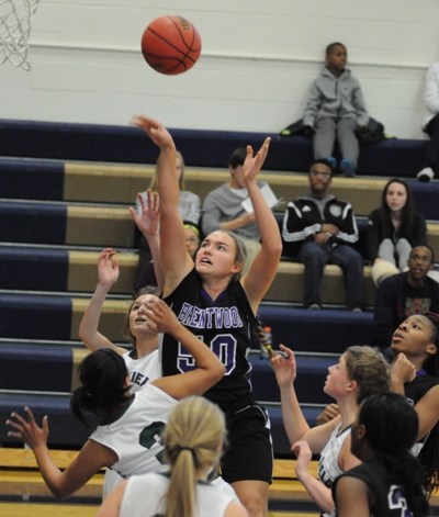 Sophia Rivera shoots in the first quarter.